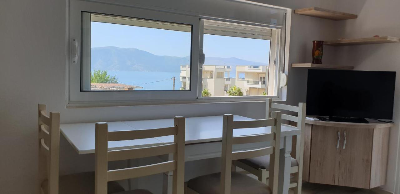 Redsun Apartment Vlore Bagian luar foto