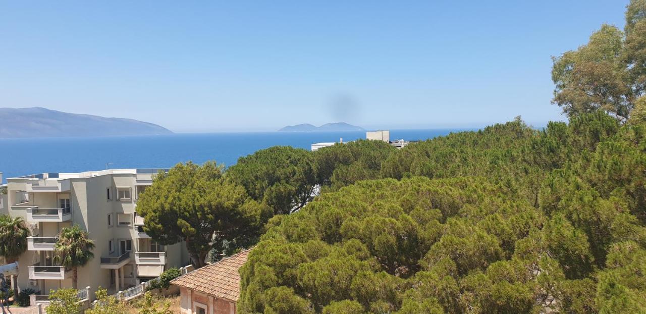 Redsun Apartment Vlore Bagian luar foto